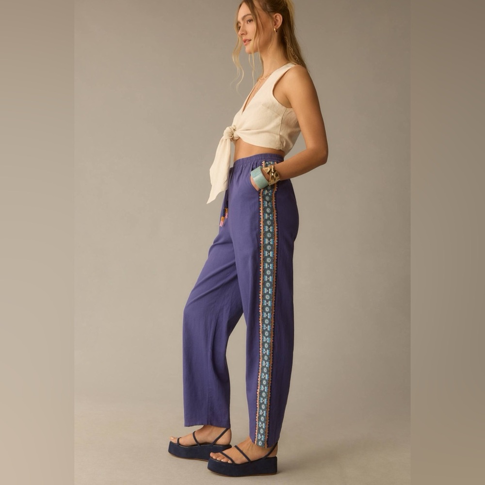 Farm Rio  Embroidered band Pants
